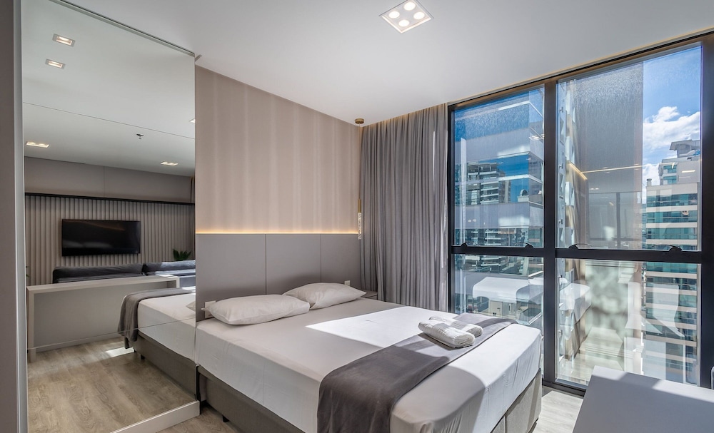 IFT - Ed. Infinity Tower Flat 350m From Meia Praia