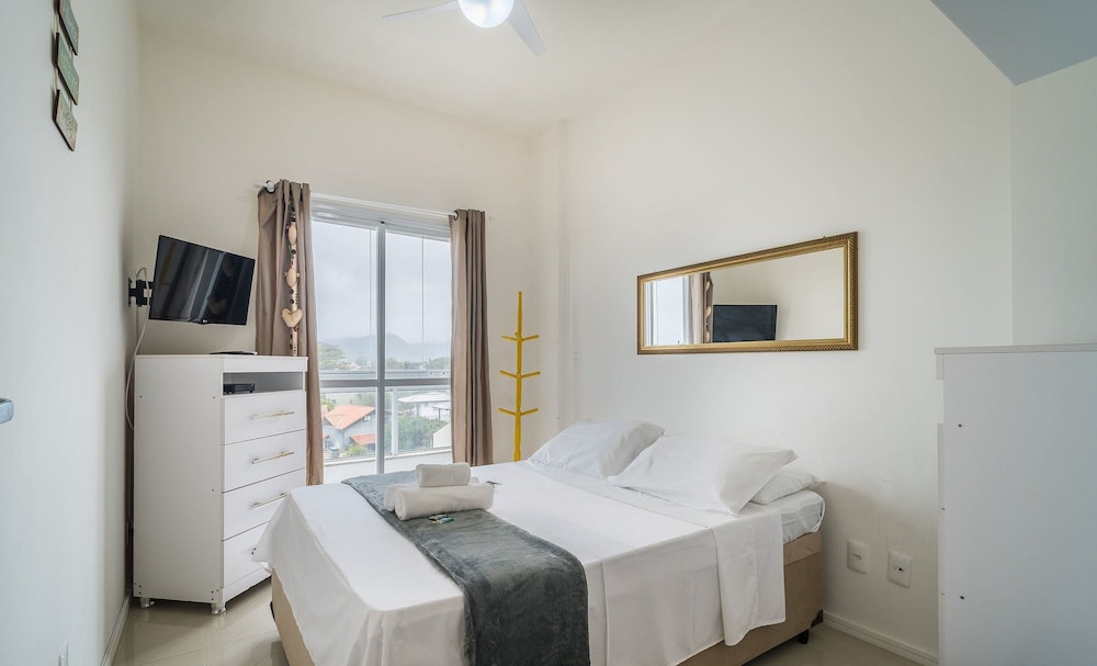 Charming Apt 270m From Campeche Beach - Cbu203