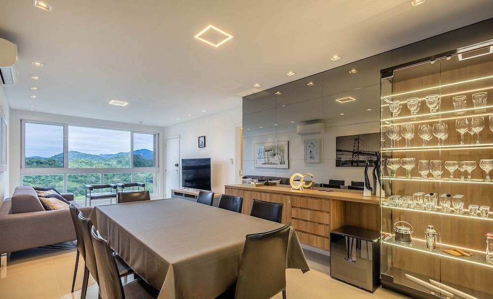 3-bedroom Apartment 170m From the Beach Gua1902