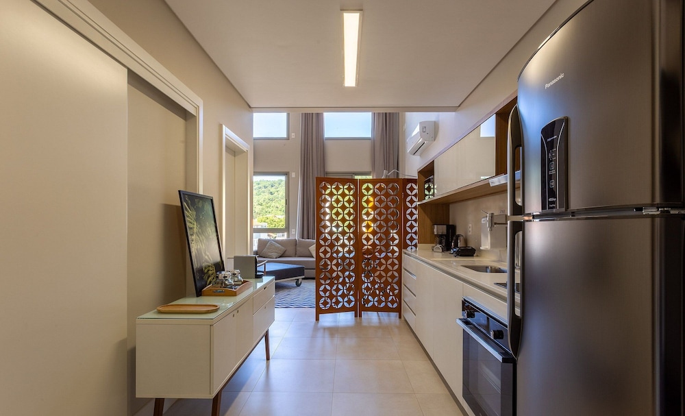 Elus - Building With Rooftop Pool 350m From the Beach!