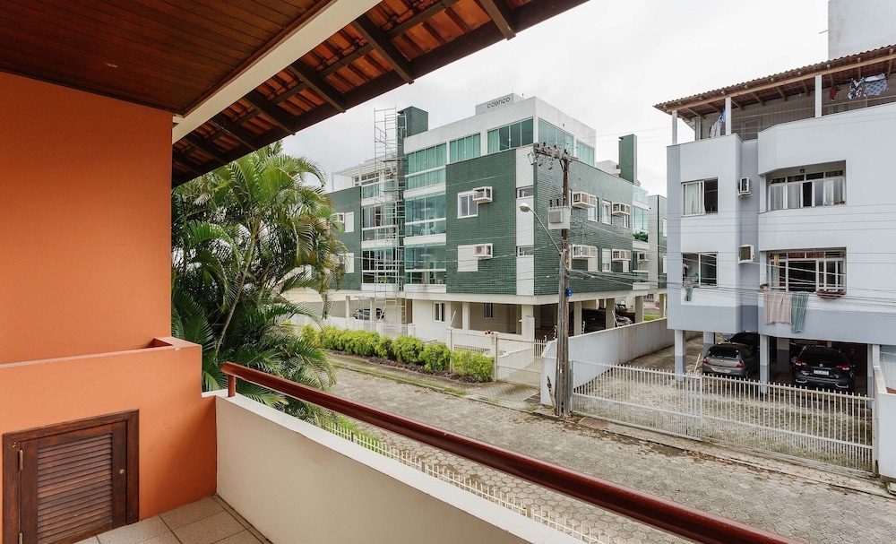 Beautiful Apartments Close to the Beach Stacy