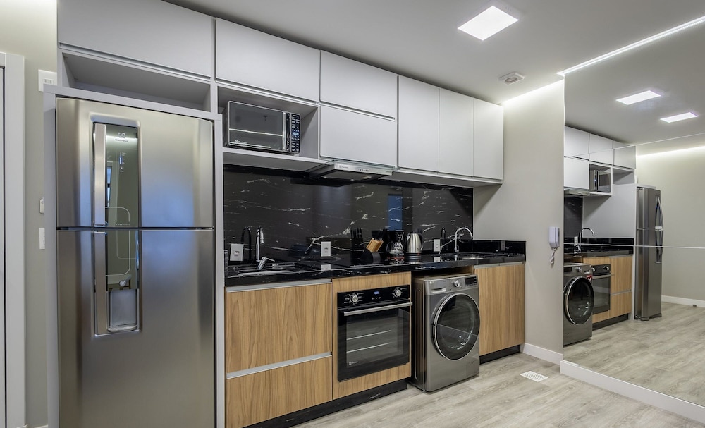 IFT - Ed. Infinity Tower Flat 350m From Meia Praia