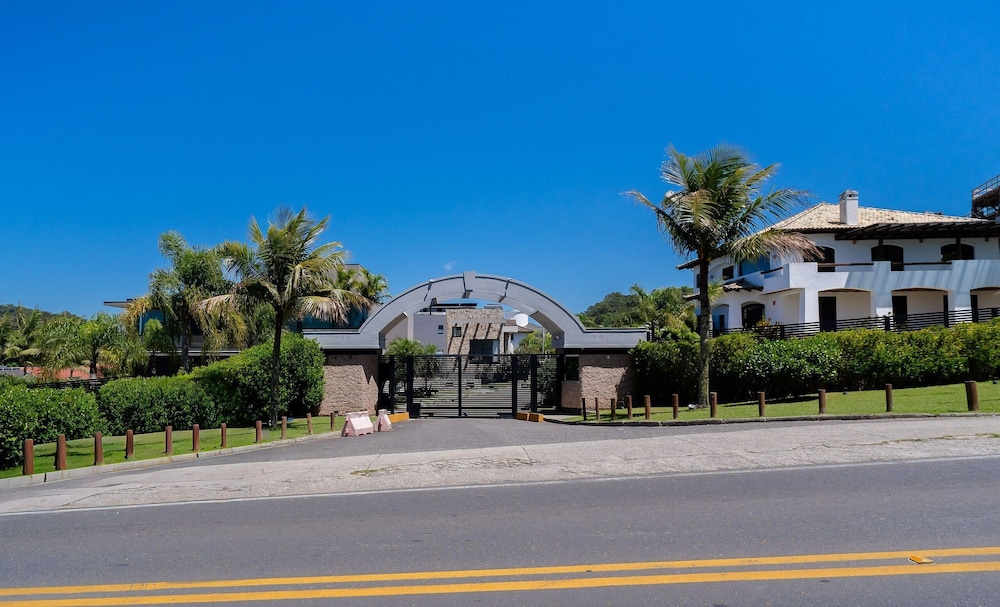 Studio 290 m From Praia Mole Vds0005