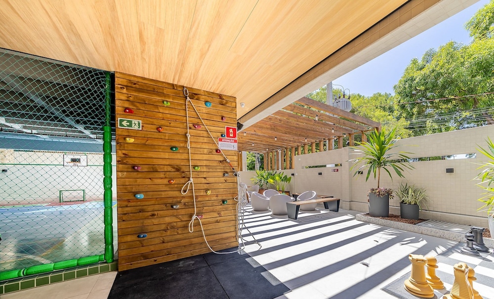 Stay With a Pool and gym 350m From the Beach in a Prime Location in Maceio - SLI