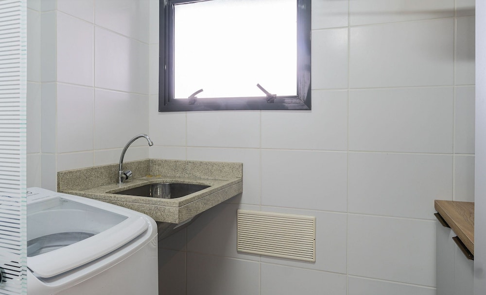Apt W/balcony and BBQ 500m From the Beach Rml605