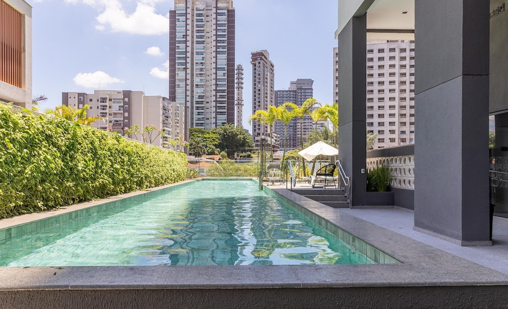 Complete Studio 120 m From the Subway Hmr0602