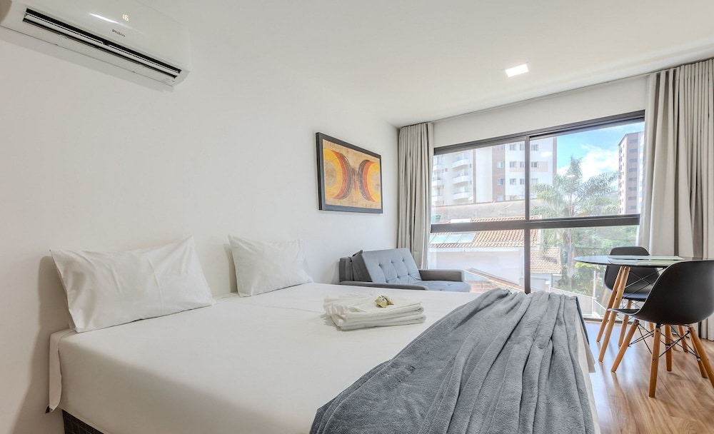 Studio With Pool in Pocos de Caldas Pgo412