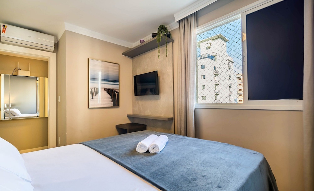 Modern and Fully Equipped Apartments Just Minutes From the sea at Meia Praia - GRI