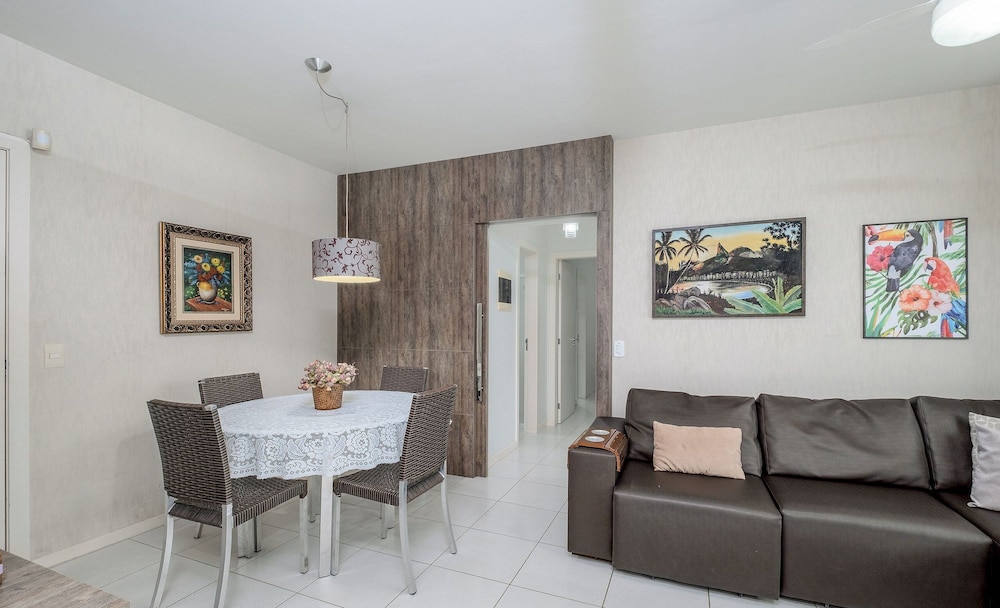 Apt W/balcony 350m From Beach - Ingleses Ira204