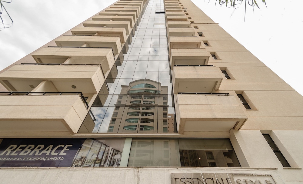 Apartment Next to Flamboyant Shopping Mall - ESS