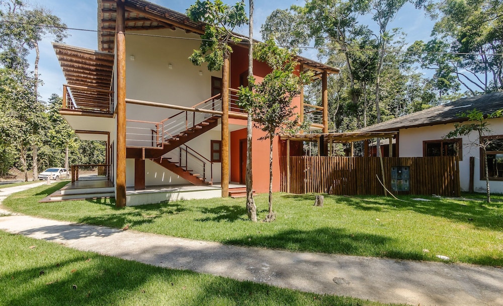 Houses in the Ecovillage D'ajuda Condominium - EVL