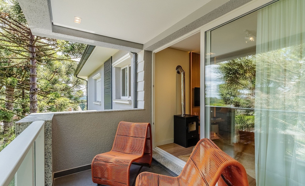 Apartment With 2 Suites and Barbecue. Mde0406