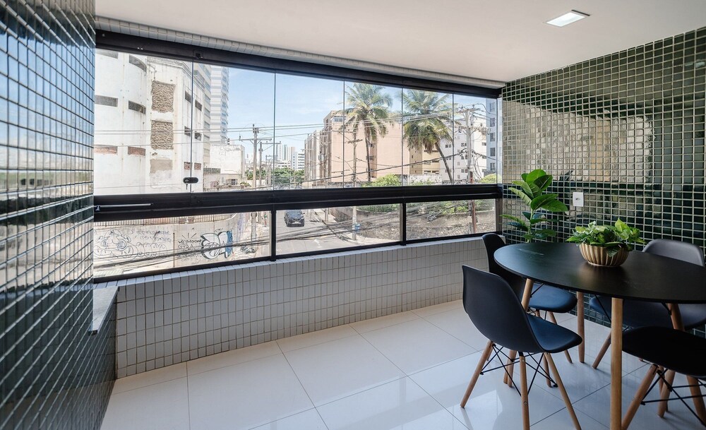 Apartment With Barbecue in Pituba Eas0102