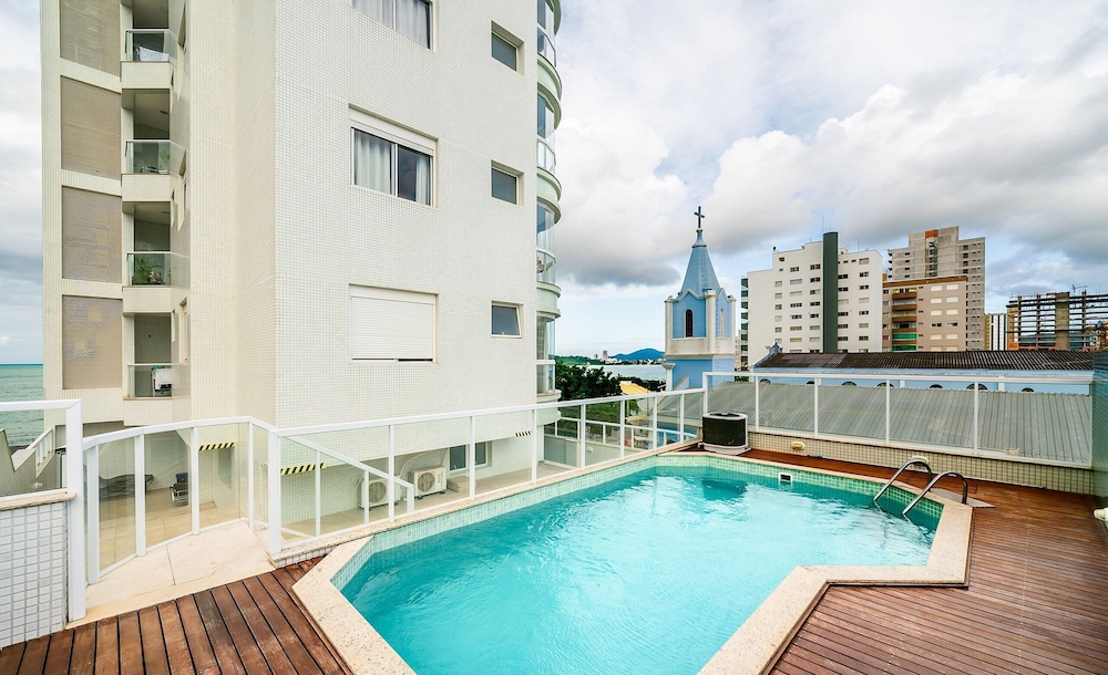Seaview Apt Condo w/ Pool & BBQ Vce1102