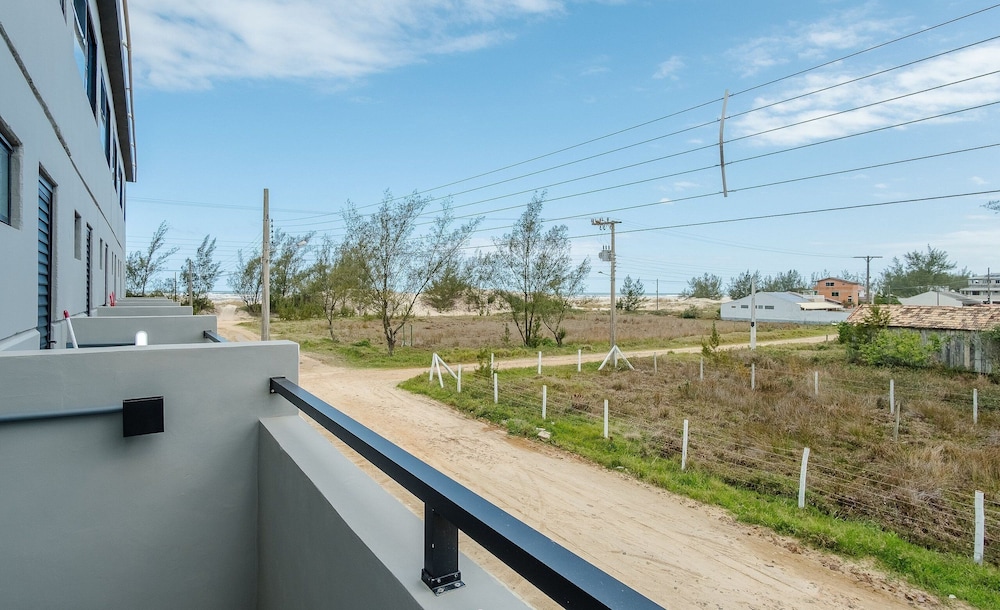 Lofts completos e modernos em Jaguaruna a 50m da Praia - PLO