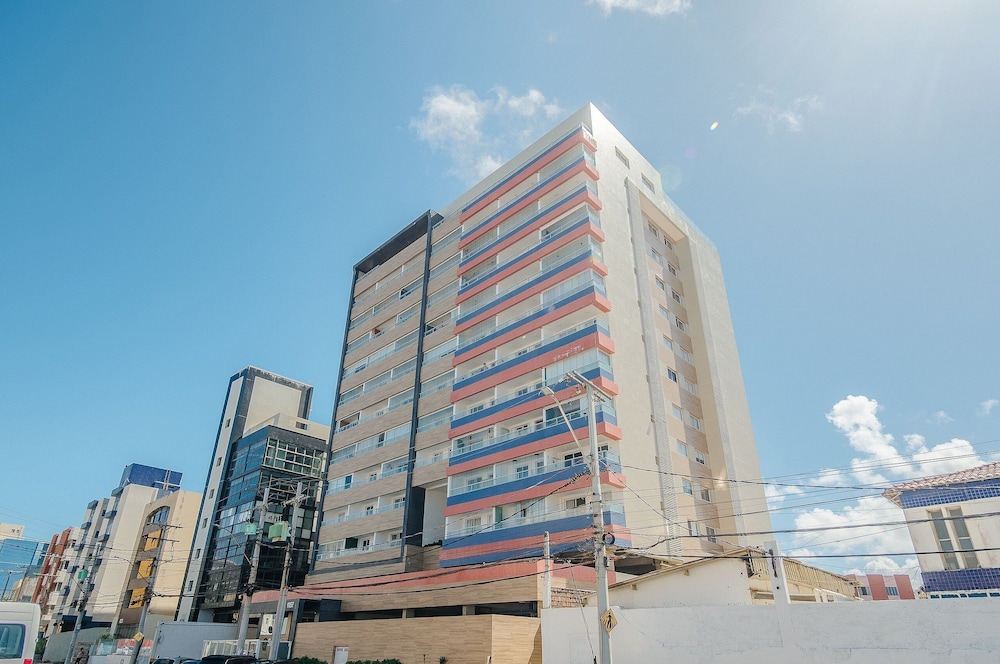 Condo. w/ Pool and Gym 70 m From the Beach - SMA