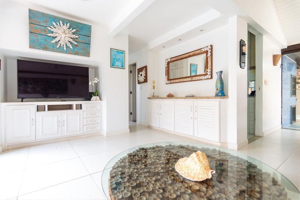 Bz75 Casa 4 suítes Geriba 250m da praia