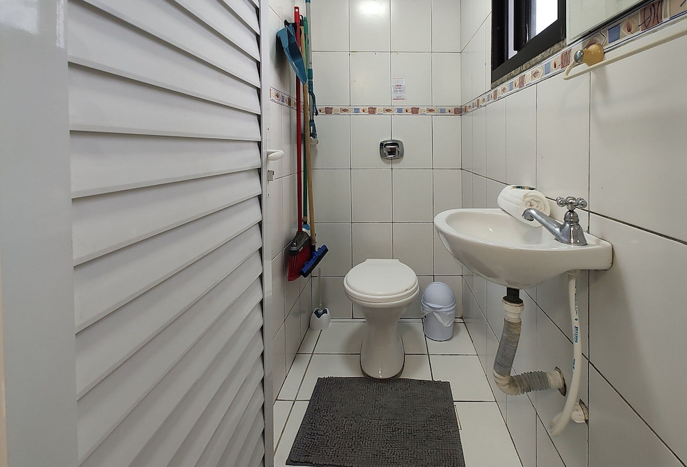 2b ap With Direct Beach Access Floripa Crva0007