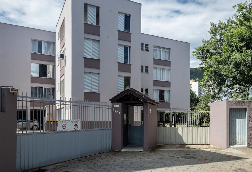 Charming Studio in Itacorubi Jvv303