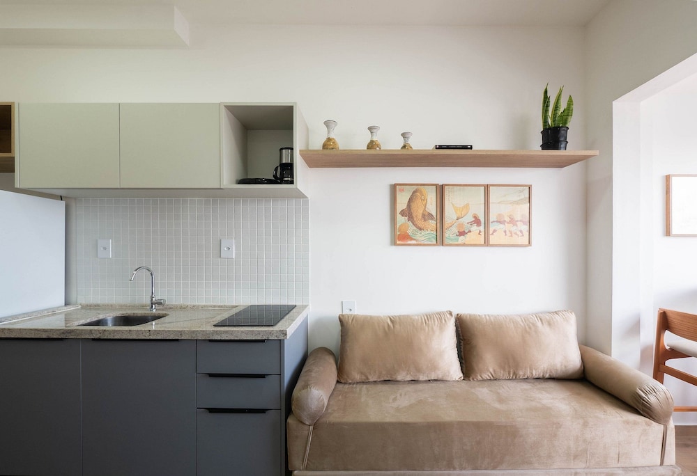 Condo. w/ Pool and Gym 70 m From the Beach - SMA