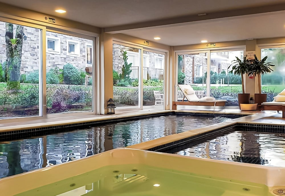 Beautiful Apartment With Heated Pool Cap0302