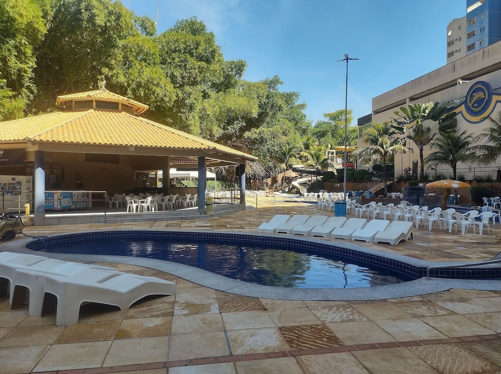 Condominio Golden Dolphin Resort via Roberto Imoveis