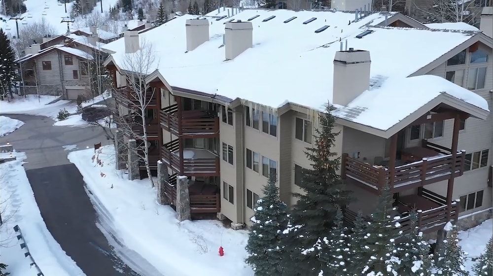 Trail's End Lodge at Deer Valley Resort - One Bedroom Residence with Spa #204 1 Condo