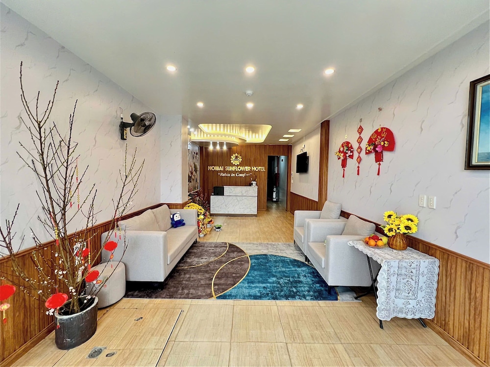 Noibai Sunflower Hotel