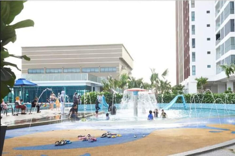 Amerin Residence Mall Apartments