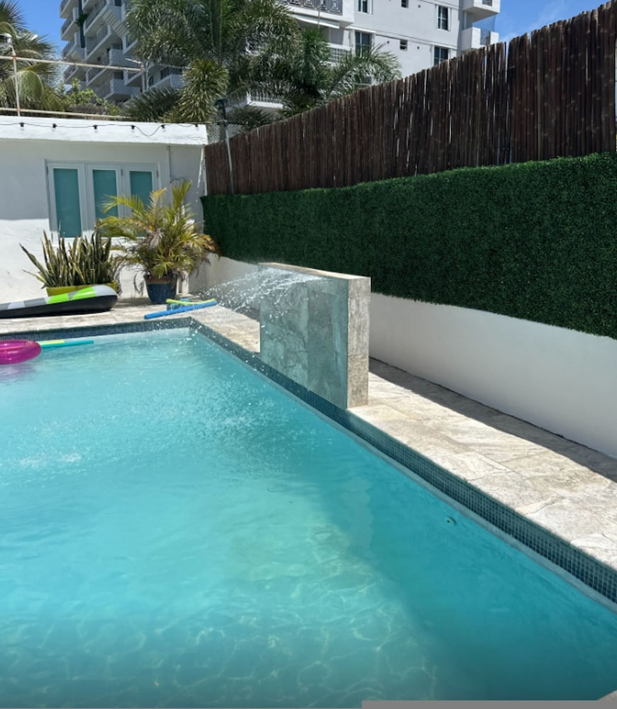 Otium Vacation Rental With Pool Steps From The Beach Parking Pet Friendly