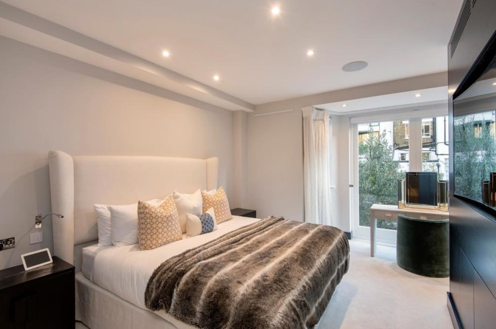 Stunning 5-bed House in London
