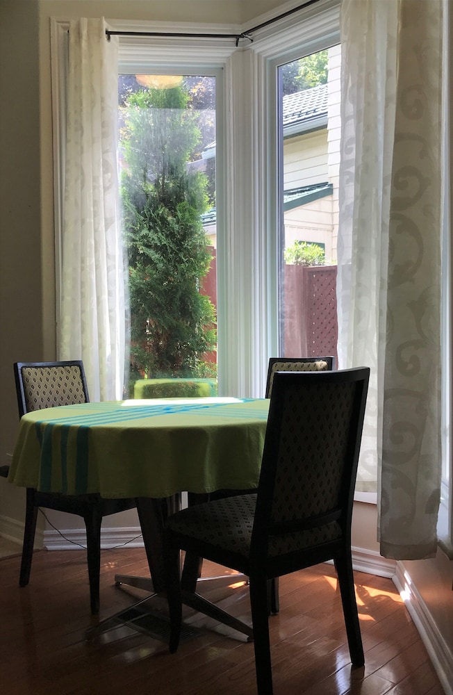 Ellis House B&B, Niagara Falls - Image 2