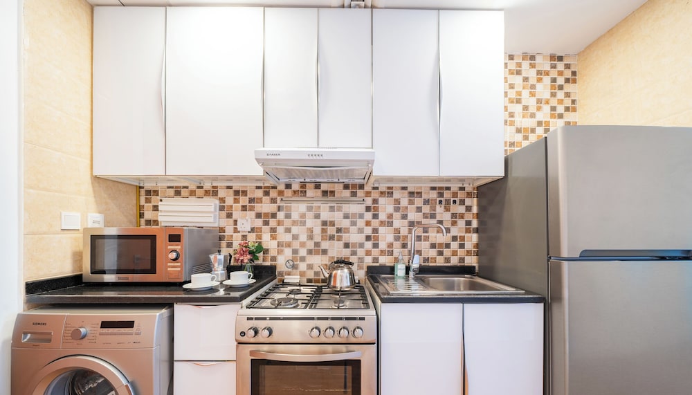 Modern & Stylish Studio in JVT