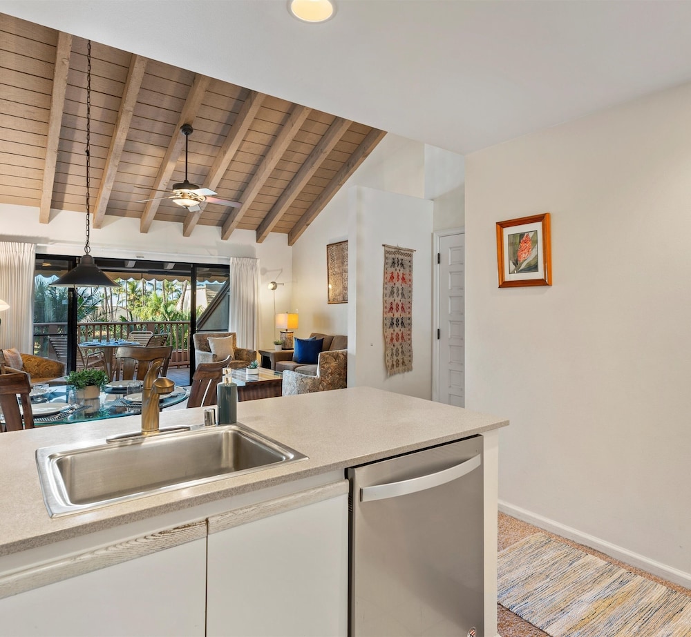 Maui Kamaole J209 2 Bedroom Condo