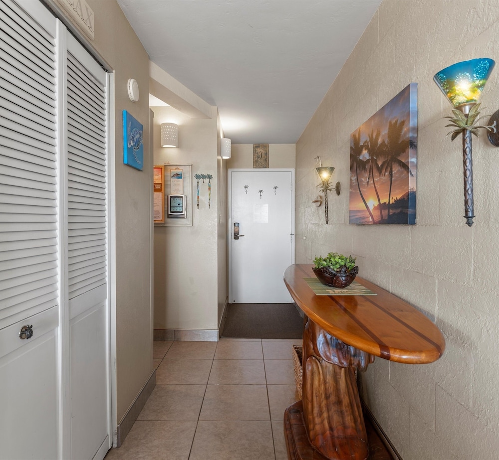 Kihei Ali'i Kai D202 1 Bedroom Condo