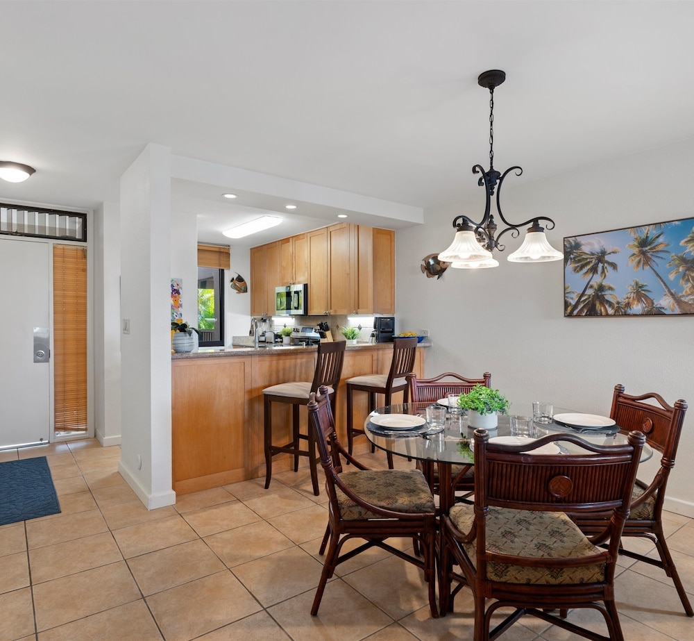 Kamaole Sands 5-205 2 Bedroom Condo