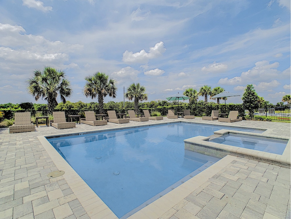 Disney themed 11 Bedroom Private Pool Home by Disney 11 Home by RedAwning - Image 4