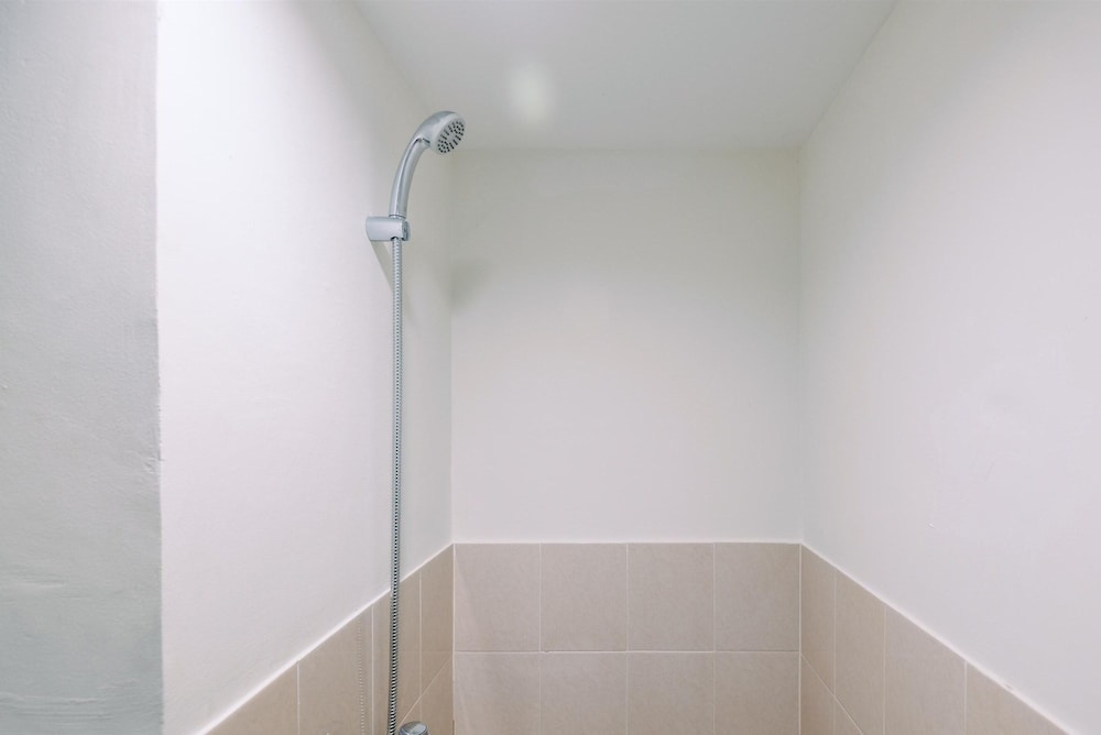 Comfort and Simply Studio Apartment at Podomoro Golf View