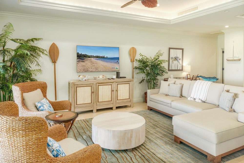 Luxurious Ho'olei 12-2, Lush View, Close to Pool, Sleeps 8 in Beds, Central AC!