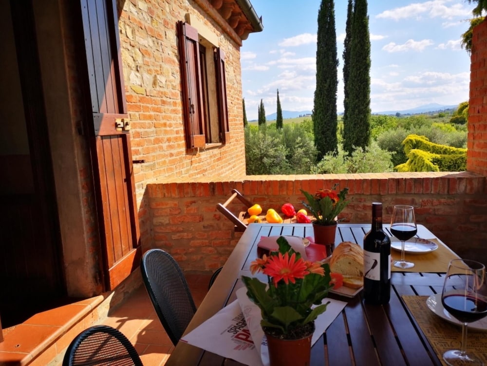 Cornflower Apt With Shared Pool view 4
