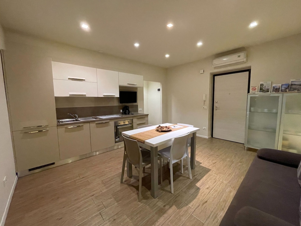 Appartamento Cavour view 5