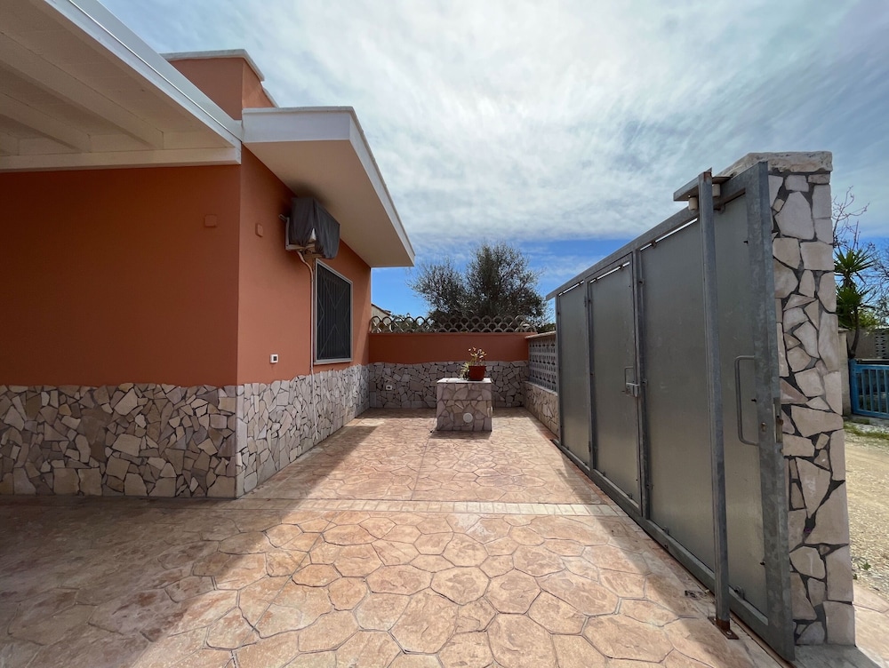 Villetta Del Mare Close To The Seaside view 5