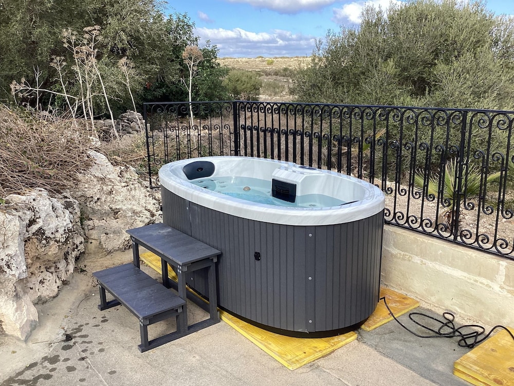 Pleasant Stone House Jacuzzi St Martin