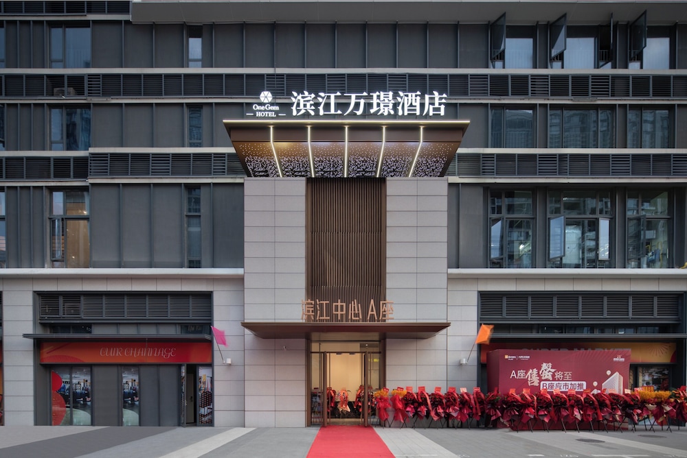 One Gem Hotel