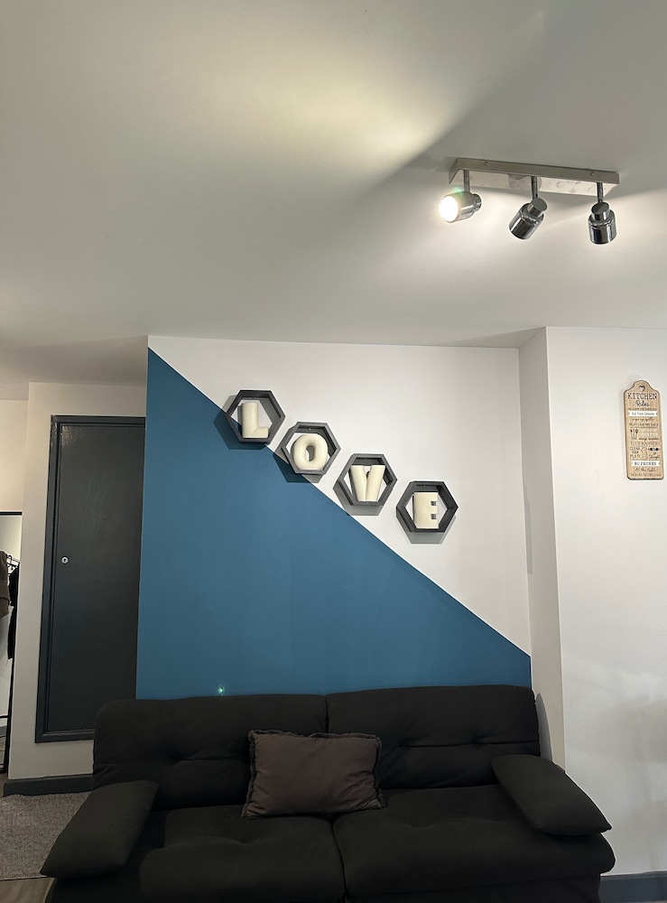 Cozy Studio In The City Centre by Luxesuites