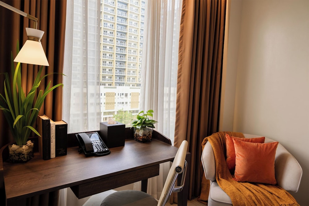 Modern City Stay Near Manila Bay