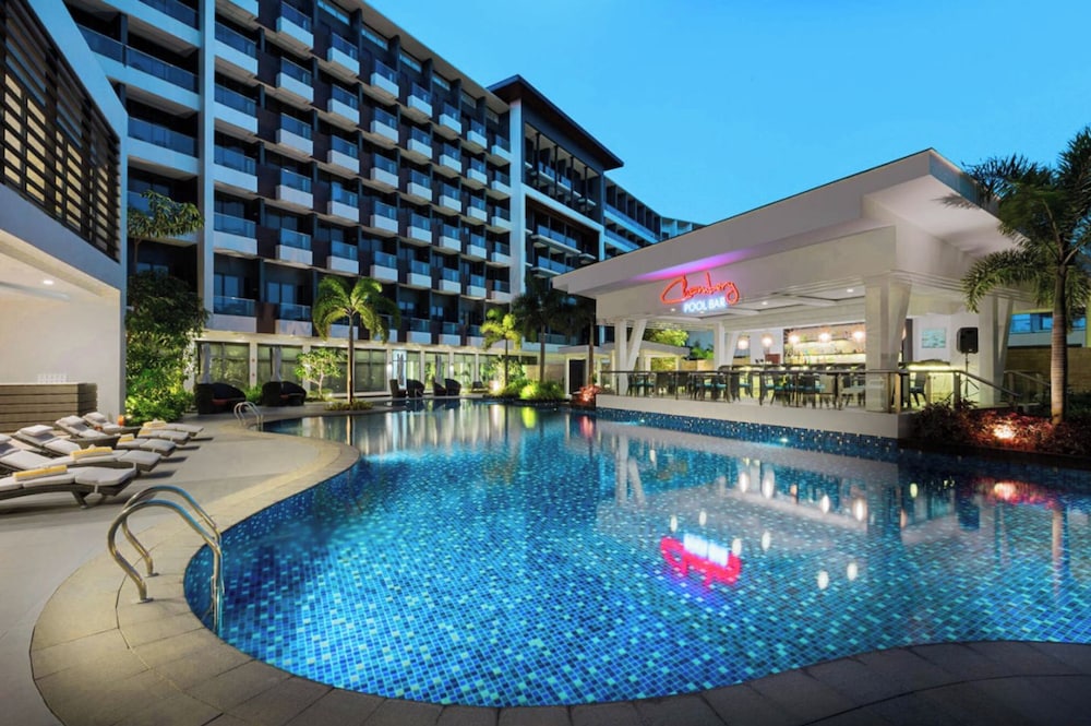 Poolside Escape Near Boracay’s Iconic Keyhole
