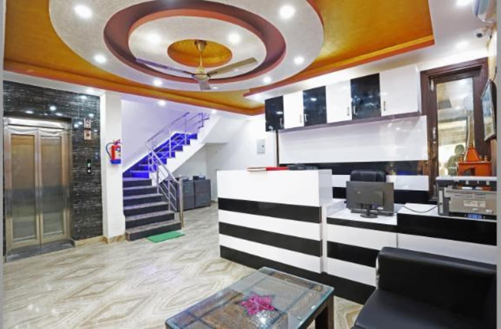 Fabhotel Diamond Key
