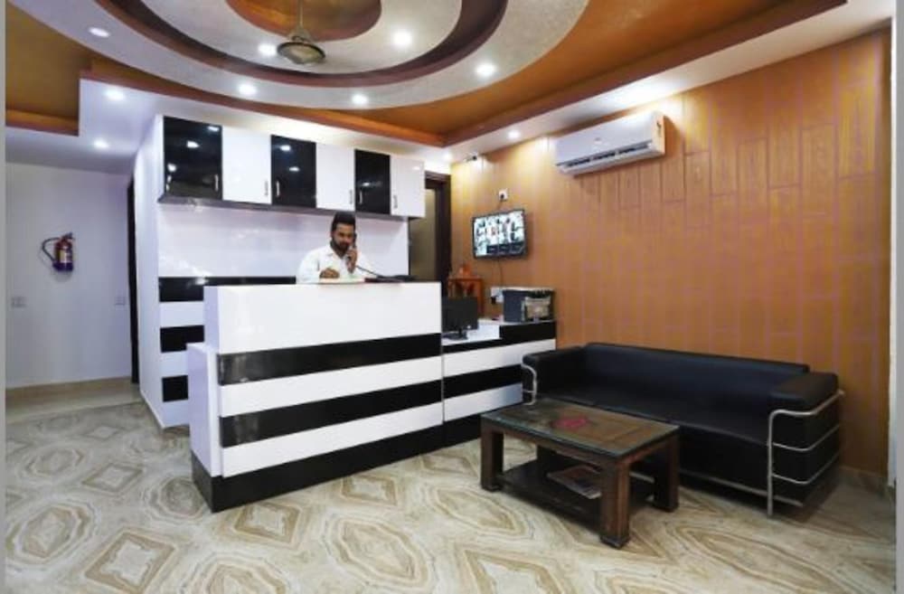 Fabhotel Diamond Key