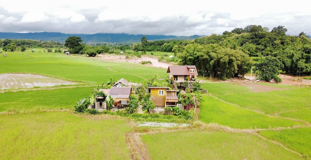 Deetorjai FarmStay Nan